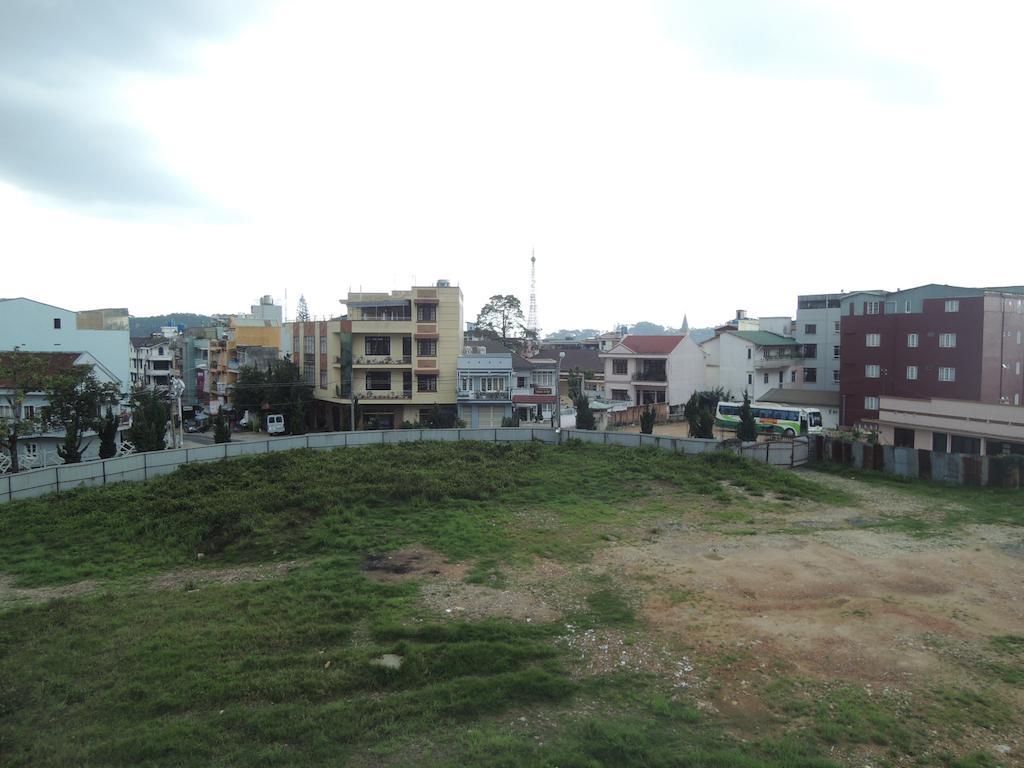 Hoang De Hotel Da Lat Exterior photo