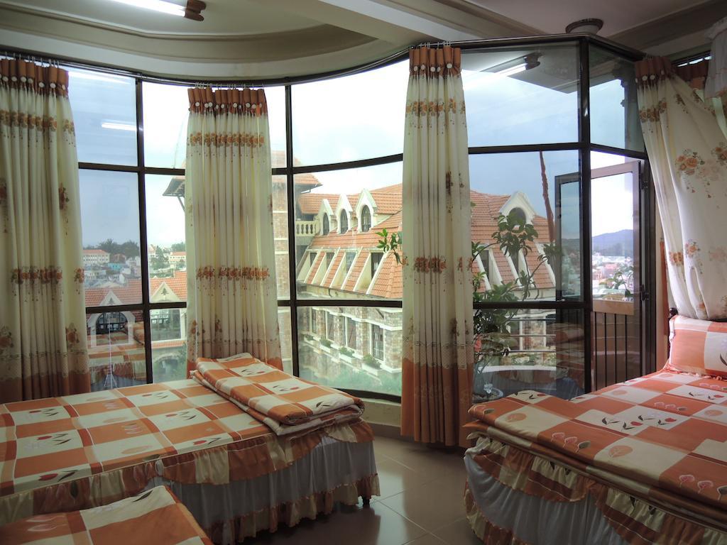 Hoang De Hotel Da Lat Exterior photo